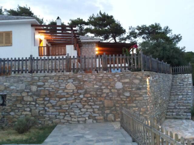 Апартаменты Aliki House Экстерьер фото